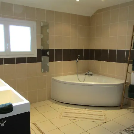 De Marcade בית נופש