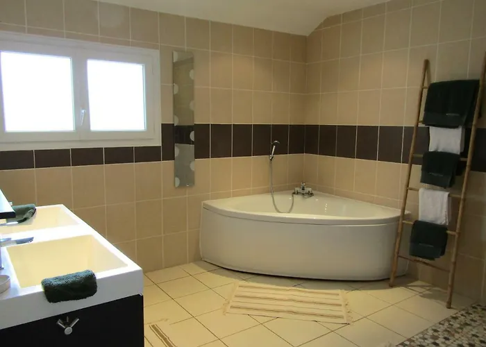 De Marcade بيت للعطل